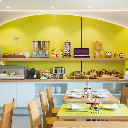 Adagio Access Stuttgart Airport Messe Hotel apartamentowy 3*